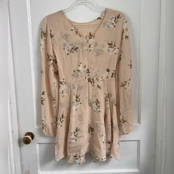 Reformation Pink Floral Feminine Romantic Mini Dress $228 Size 2 - Picture 4 of 4